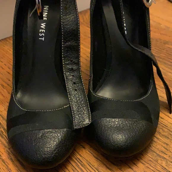 Perfect Nine West heels with ankle strap, size 5 - Picture 1 of 2